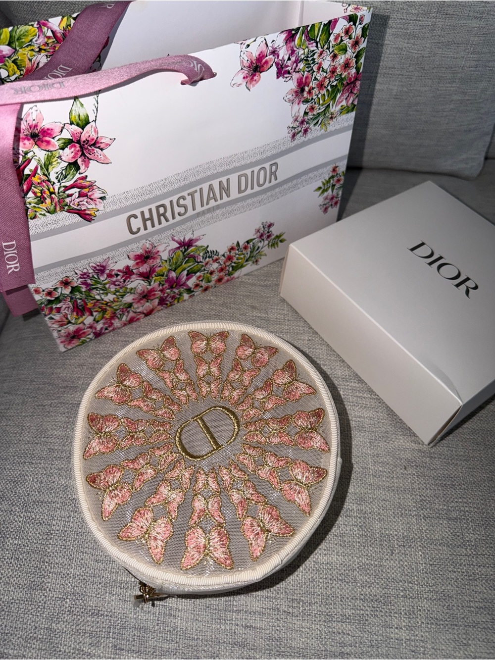 Dior Beauty Pink Embroidered Round Pouch - Picture 6 of 9